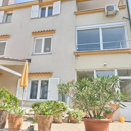 Appartement Nova Veruda *
