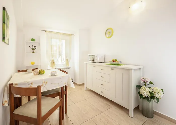 Apartment Nova Veruda Pula